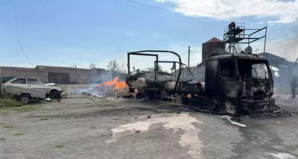 Росіяни обстріляли вантажівку Червоного Хреста, загинуло троє українських співробітників