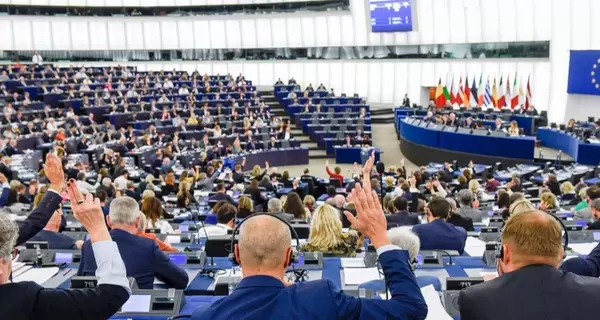 Європарламент закликав зняти для України обмеження на удари вглиб Росії