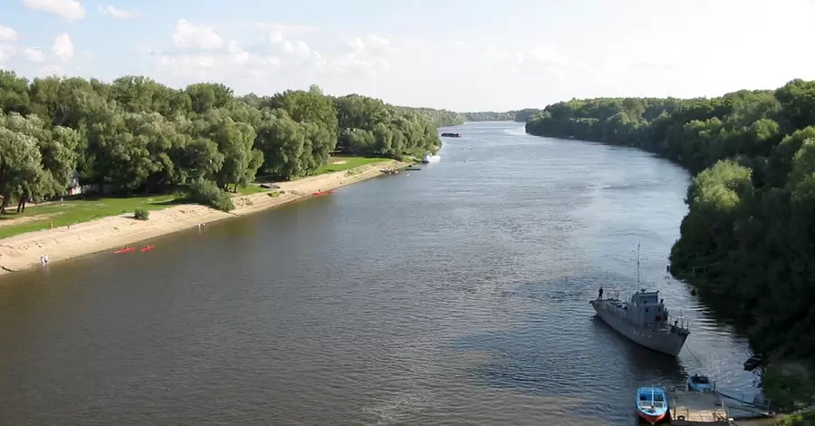 Вода у Києві та області безпечна, найгірша ситуація із забрудненням – на Сумщині 