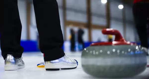 Украина призвала приостановить членство России в World Curling из-за спортсменов из Крыма