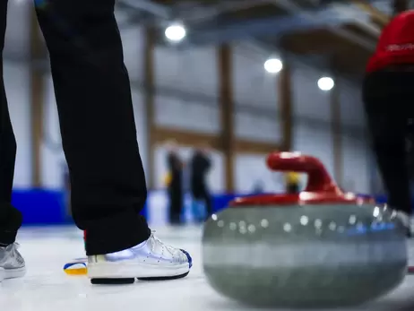 Украина призвала приостановить членство России в World Curling из-за спортсменов из Крыма