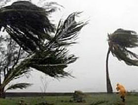 Более 50 человек погибли от тайфуна Хагупит 