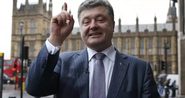 Порошенко пиарится на ВСУ через неуплаченные налоги, – военный