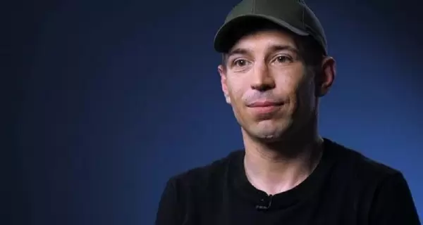 Украинский военный и писатель Сайгон попал в ДТП: машина превратилась в фарш