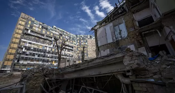 Сообщили о подозрении генералу РФ, приказавшему ударить ракетами по жилому комплексу и 