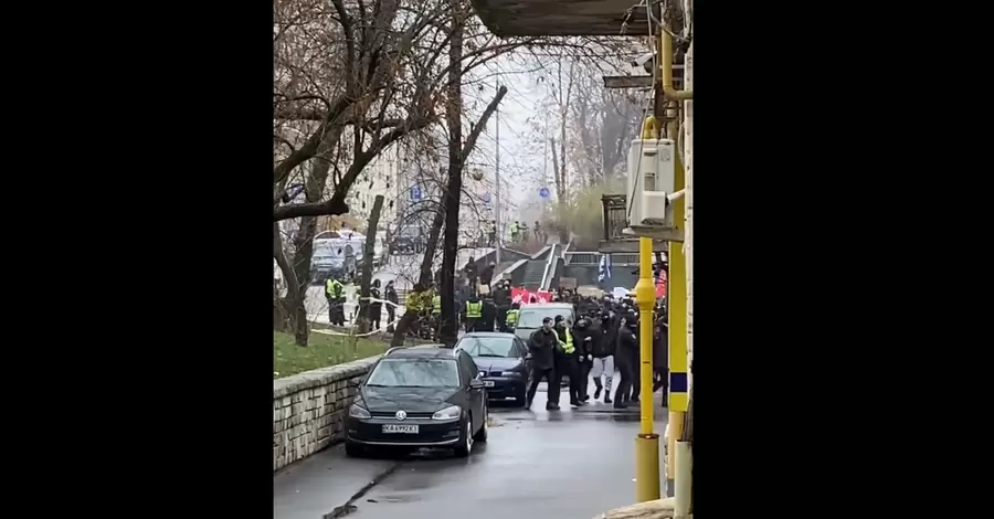 В Киеве напали на место проведения лектория о ЛГБТ+