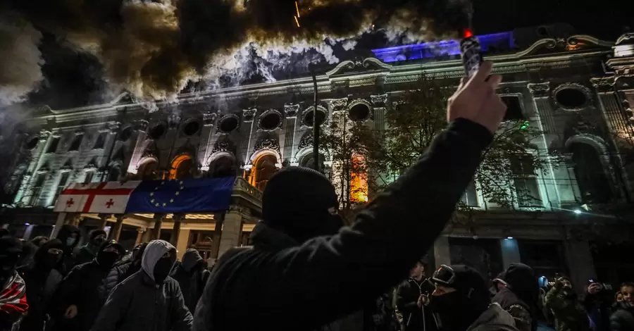 Грузия не подтвердила задержание украинца на протестах в Тбилиси, - посольство