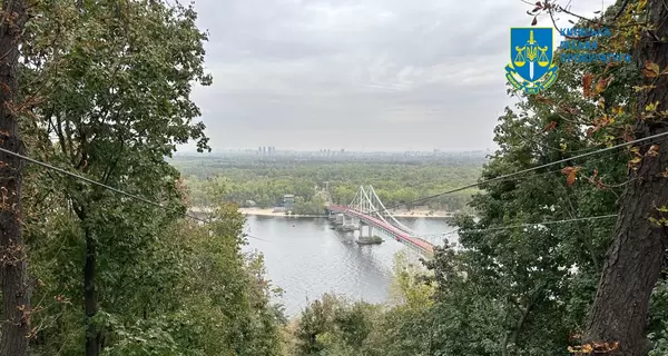 Прокуратура Киева объявила подозрения через пять месяцев после гибели юноши на канатной дороге