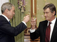 Буш доволен Ющенко 