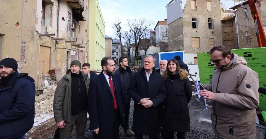 Прем'єр-міністр Польщі Дональд Туск прибув до Львова для зустрічі із Зеленським