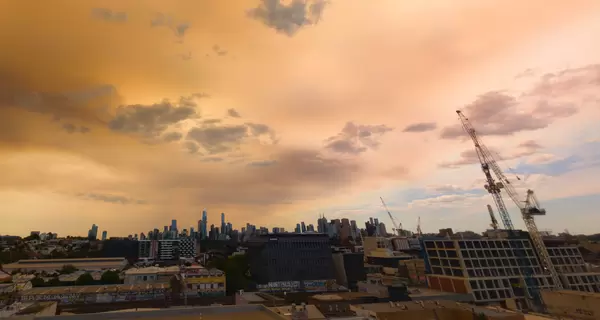 Австралию охватили масштабные лесные пожары, людей просят срочно эвакуироваться