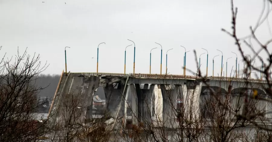 Війська РФ намагалися форсувати Дніпро у районі Антонівського мосту, але не допливли до середини 