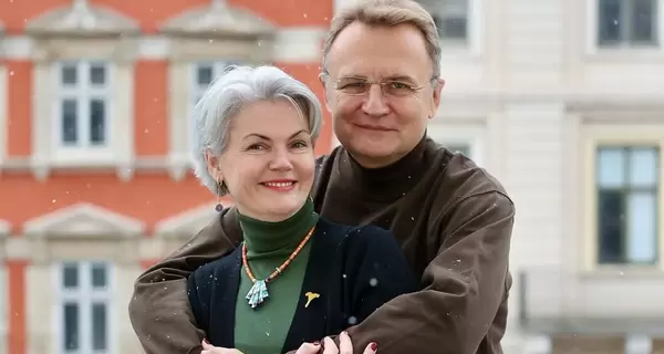 Садовий із дружиною прокоментували навчання старших синів за кордоном