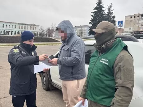 Експосадовець з Ізюма видавав старі хати за будинки, пошкоджені обстрілами