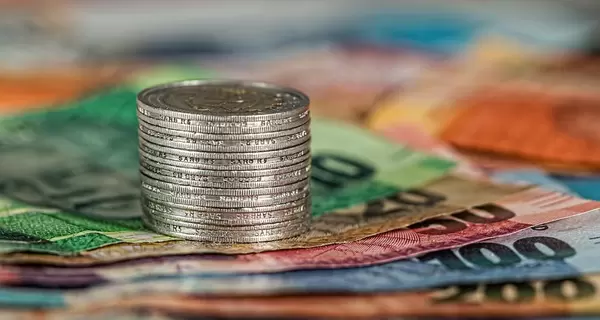 Курс валют на 27 декабря: сколько стоят доллар, евро и злотый