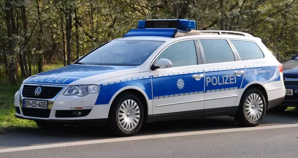 В Германии украинец бегал с ножом и кричал, полиция подстрелила его