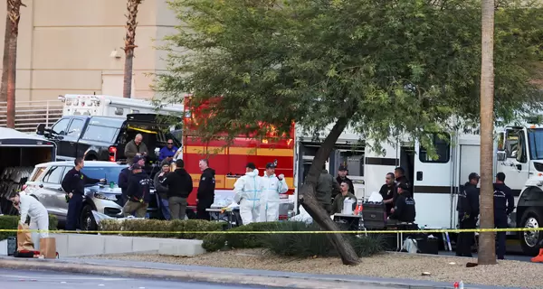 Возле отеля Трампа в Лас-Вегасе взорвался Tesla Cybertruck, Илон Маск считает это терактом 