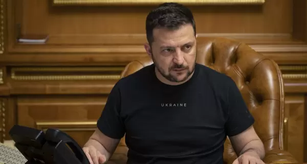 Зеленський підписав закон про спрощення торгівлі вживаними авто 