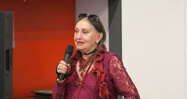 Лариса Кадочникова пояснила, чому відмовилася говорити українською на публіці