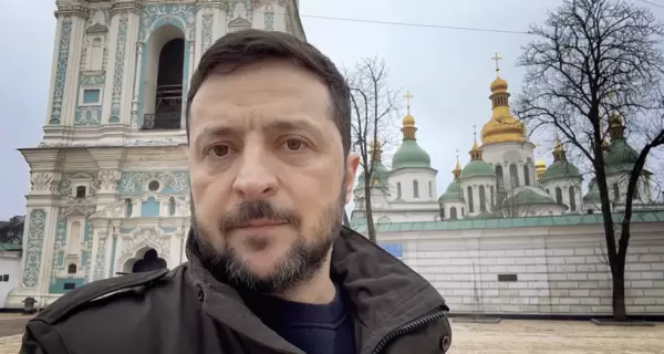 Зеленський у День Соборності України закликав обирати “не срач, а меч”