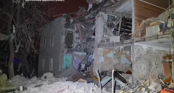 Россия дважды за ночь атаковала Запорожье: есть погибший, среди пострадавших младенец