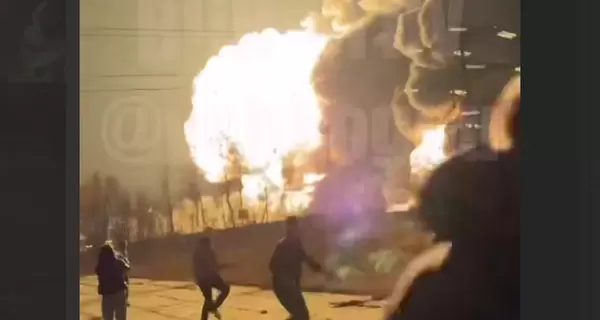 У Росії лунали вибухи в Рязані, Брянську, Енгельсі та під Москвою, горять ТЕЦ та нафтопереробний завод