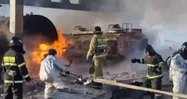 В Казахстане произошел взрыв на нефтебазе, пострадали шесть человек