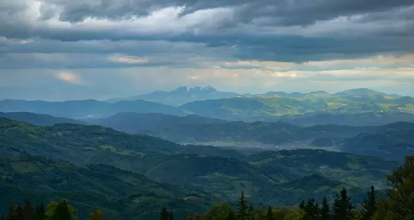 В Румынии спасатели ищут пятерых украинцев, пропавших без вести в горах
