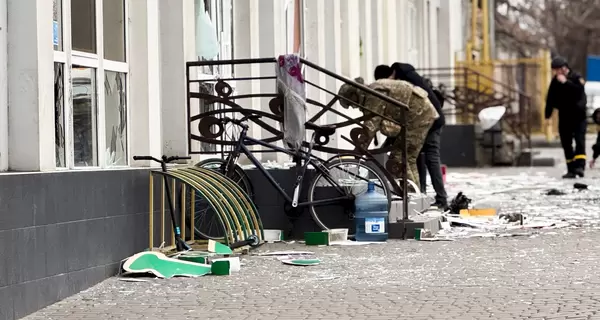 Из-за теракта в Николаеве с погибшими военными задержали несовершеннолетних