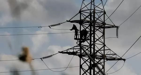 В четверг в Украине будут применять отключения света, но только для бизнеса