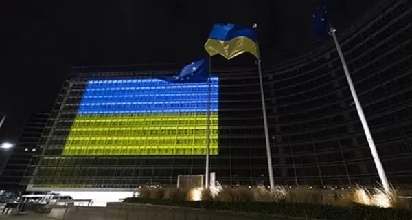 Урсула фон дер Ляйен в Киеве объявила о помощи ЕС в размере 3,5 миллиарда евро