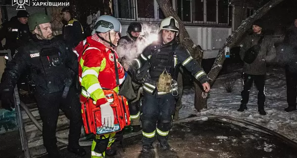 Россия атаковала Харьков дронами, попадание в многоэтажку и возле ресторана