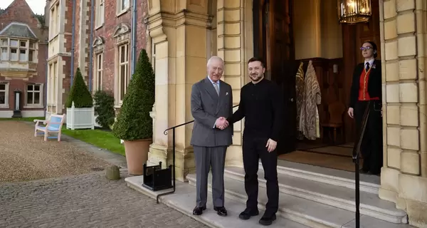 Зеленский встретился с Карлом III после окончания саммита по Украине в Лондоне