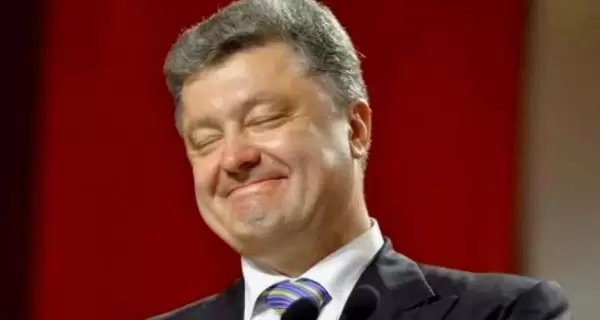 Порошенко встиг вивести 2 млрд грн. Переказати більше завадили санкції, - експерт