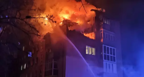 В Чернигове россияне попали дроном в многоэтажку, а по Запорожской области нанесли сотни ударов