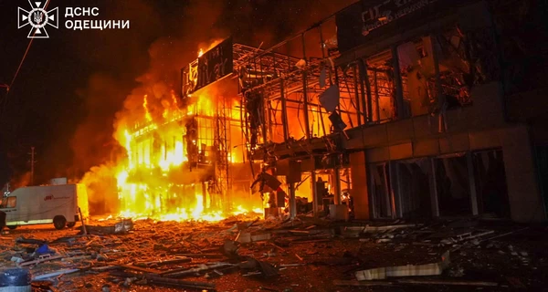 В результате российской атаки на Одессу пострадали подростки, введены аварийные отключения света