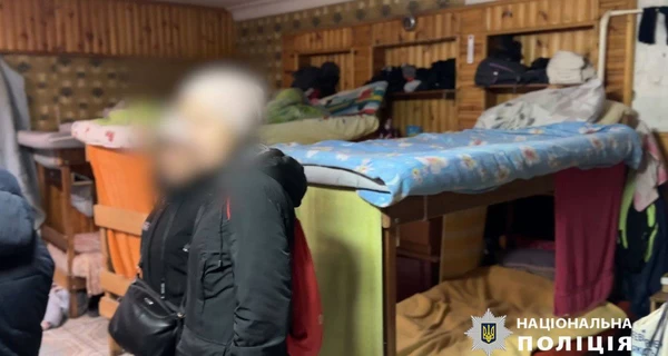 В Киевской области организатор «реабилитационного центра» держал в трудовом рабстве более 30 человек