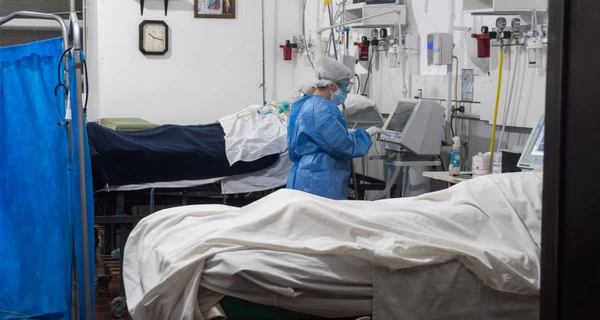 Во львовском отеле пятеро человек отравились угарным газом, в том числе - дети