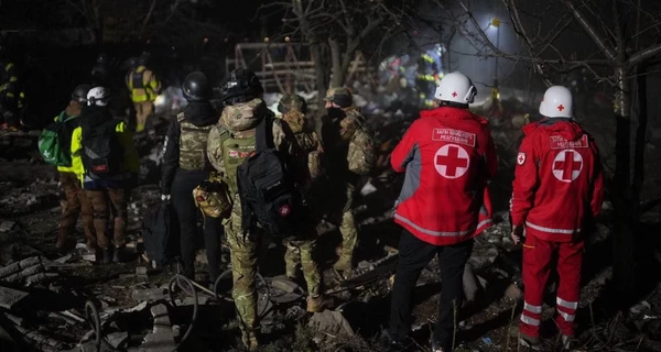 Войска РФ нанесли более 10 ударов по Запорожью, среди погибших и раненых - дети