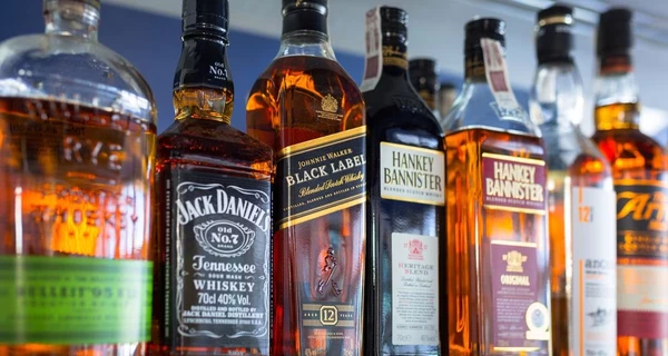 Во Львове запретили продажу алкоголя во время комендантского часа