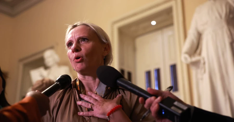 Виборці освистали конгресвумен Спартц через відповідь на питання про скандал з чатом у Signal