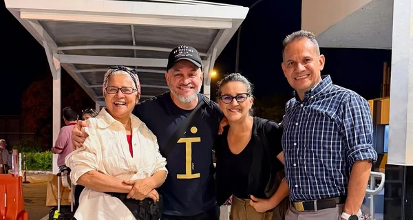 Ектор Хіменес-Браво вперше за довгий час приїхав до рідної Колумбії та зустрівся з родиною