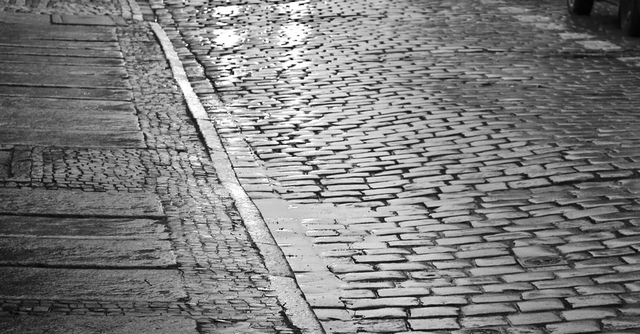 Погода в Украине 1 апреля: постепенное похолодание и дожди