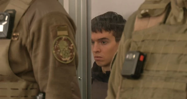 Обвиняемый в убийстве Фарион пожаловался на угрозы, но суд не перевел его в одиночную камеру