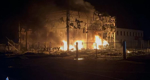РФ ударила по Киеву и Днепру, уничтожен автосалон, есть пострадавшие