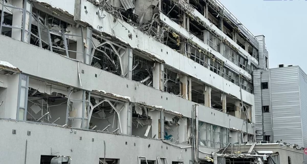 РФ повторно нанесла удары по офисам телеканалов FREEДОМ и 