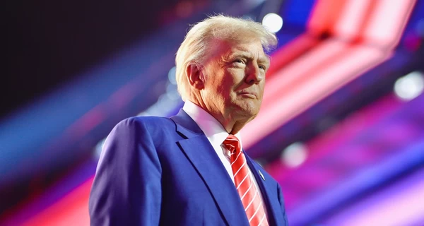 Трамп поднял тарифы на импорт из Китая до 125%