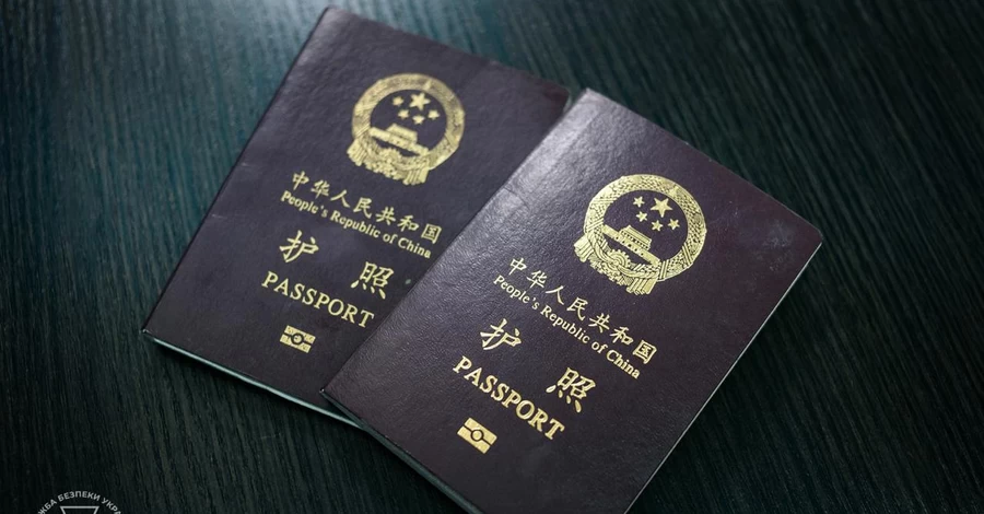 СБУ провела допрос китайских солдат, которые попали в плен в Украине    