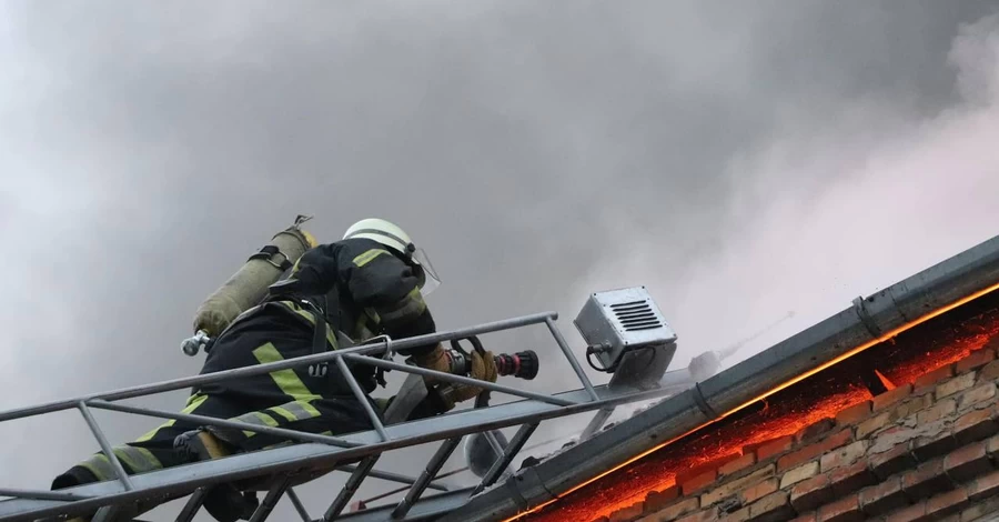 Россия ударила баллистикой по Днепру, погиб 42-летний мужчина