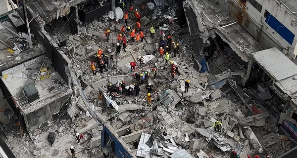 В Доминикане уже известно о 184 жертвах обрушения крыши ночного клуба 